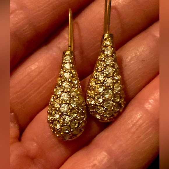 Vintage Swarovski Swan Signed crystal pavé teardrop wire earrings 1980s - Picture 1 of 7